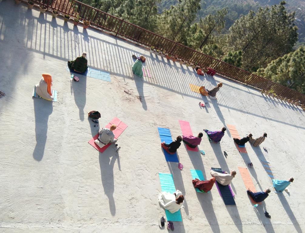 Вилла Kasar Rainbow Yoga Retreat Алмора Экстерьер фото